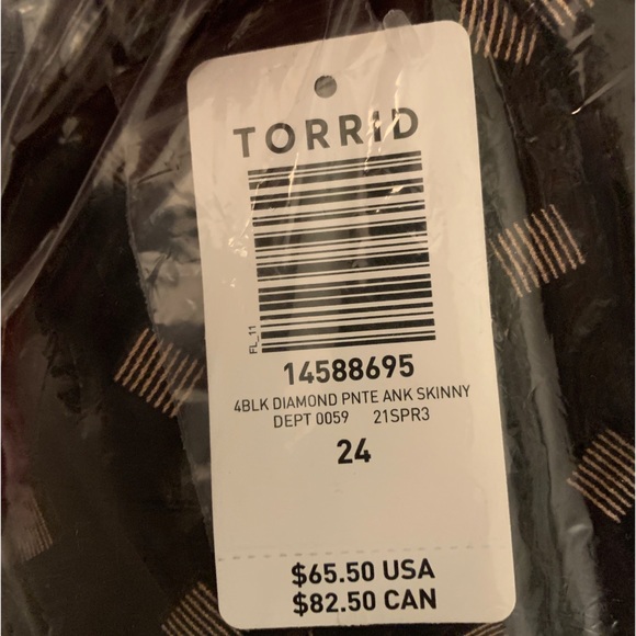 NEW Torrid 24 Black Diamond Ponte Ankle Skinny Pant - Picture 9 of 9